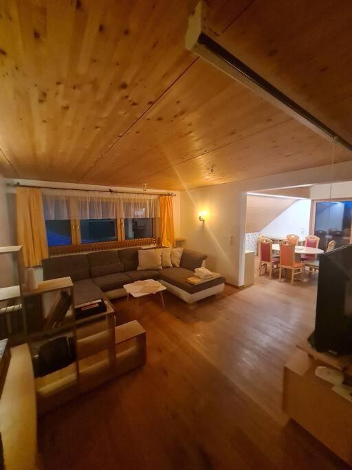 Grosszuegige Ferienwohnung Am Skigebiet Boedele Mit Rheintalblick Dornbirn Luaran gambar